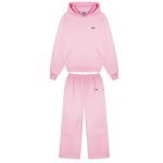 Deputy Department Alltags Trainings in Rosa Anzug